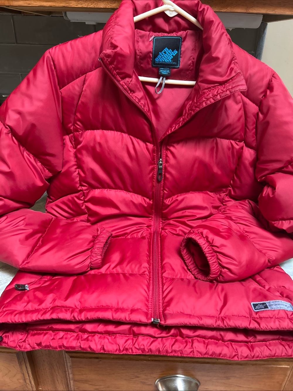 EMS Puffer Jacket Women Small Red Warm  Goose Down puffer packable winter ski